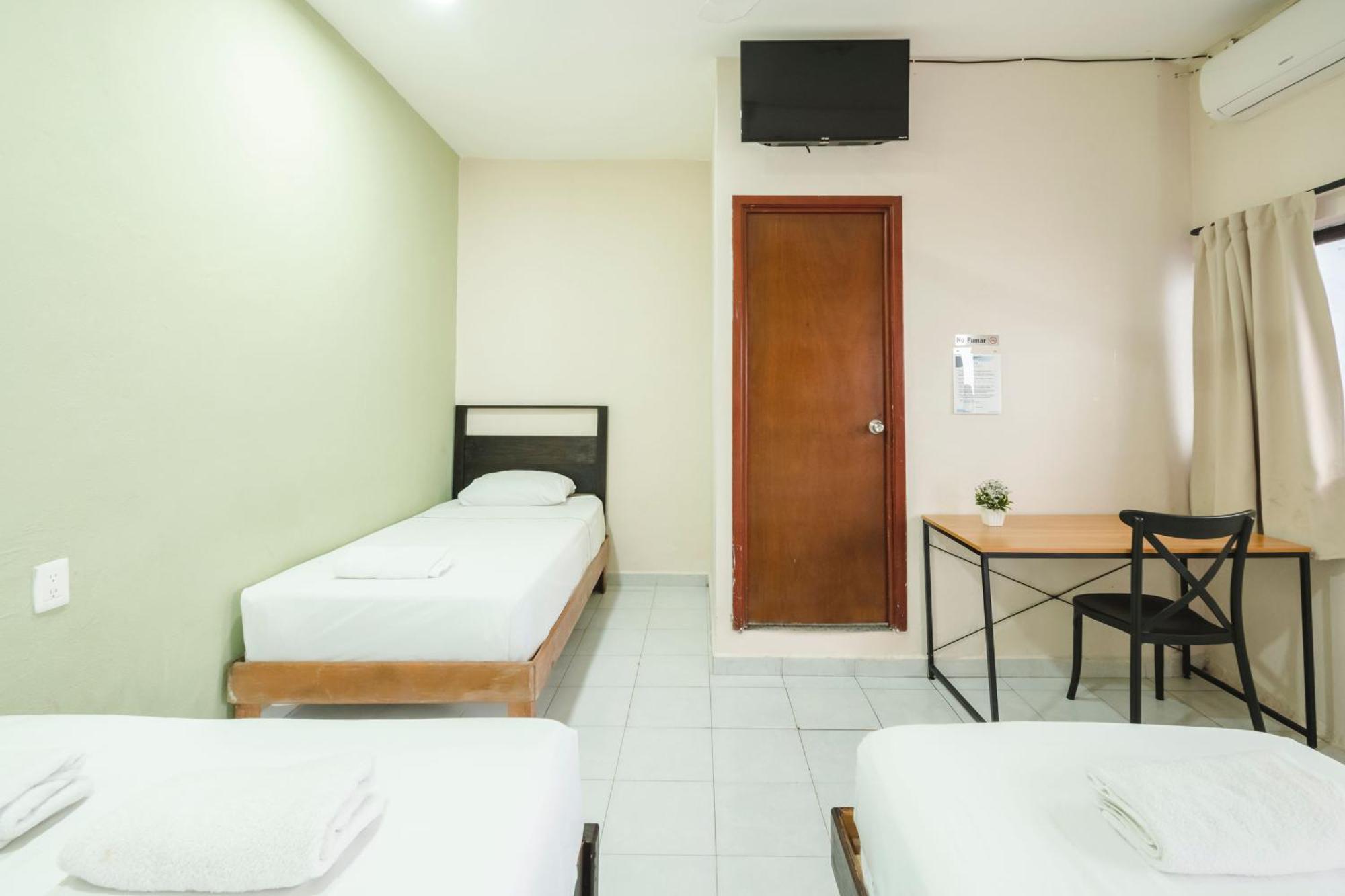 Hotel Quiam Плая дел Кармен Екстериор снимка